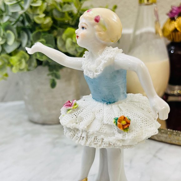 Antique Porcelain lace ballerina - Picture 13 of 13